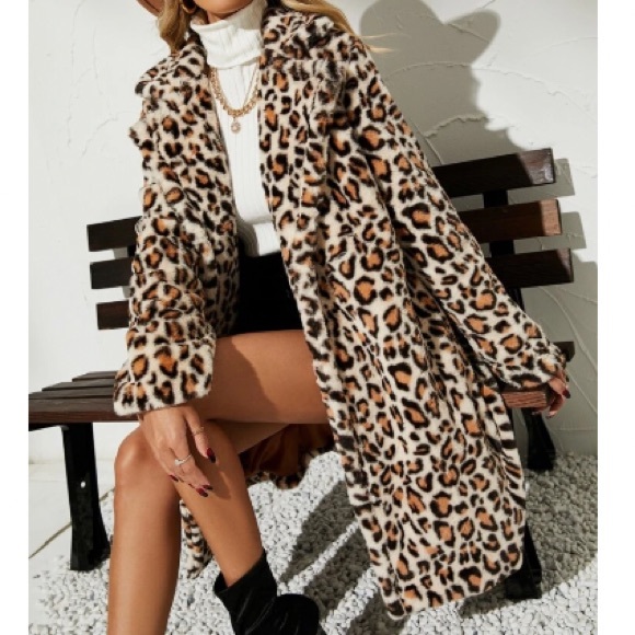 Jackets & Blazers - Cozy leopard print  vegan fur jacket